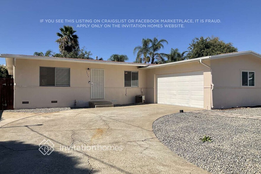 Building Photo - 1135 Erica St