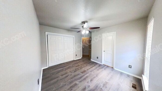 Building Photo - Spacious Edmond 4-Bed, 3-Bath Home with Storm Shelter