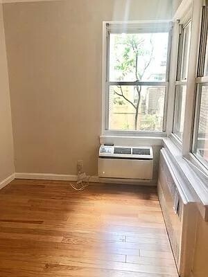 Building Photo - 155 E 38th St