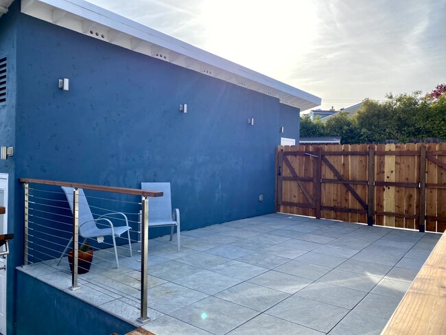 Building Photo - 4634 Alma Ave