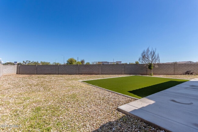 Building Photo - 4937 N 108th Ave