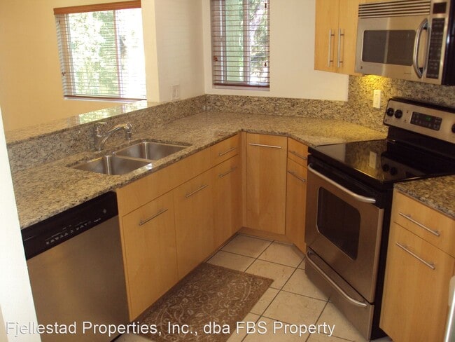 Building Photo - 1 br, 1 bath House - 7535 Charmant Drive #...