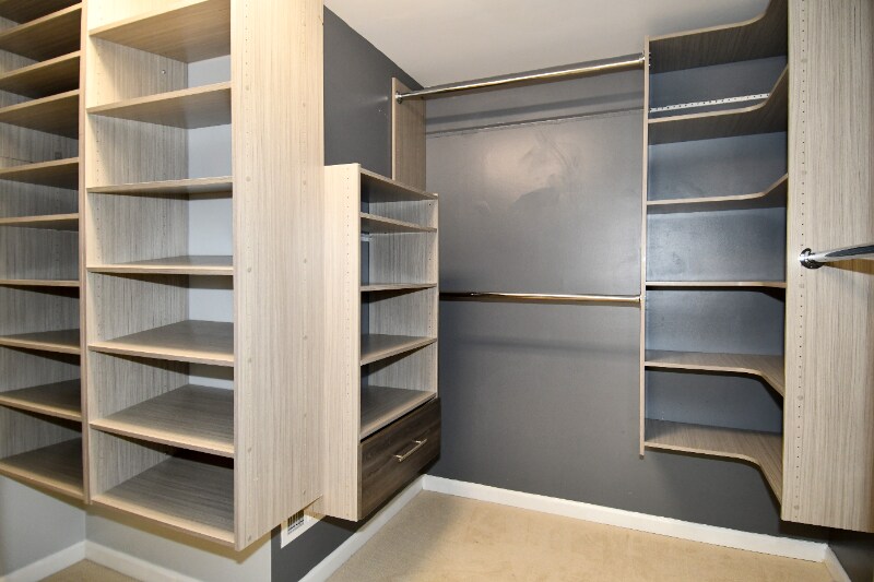 Building Photo - 4230 Winding Waters Terrace