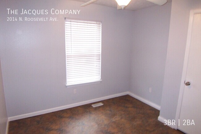 Building Photo - 3 Bedroom 2 bath Handicapped Accessible wi...