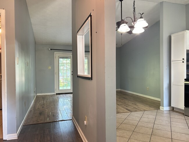 Building Photo - 457 Channing Way