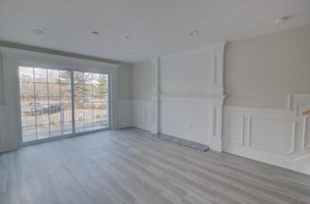 Building Photo - 89 W Main St