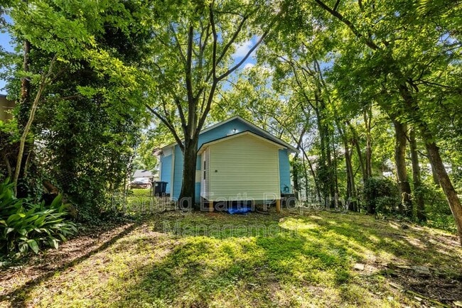 Building Photo - 609 34th St S