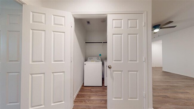 Building Photo - 1206 Silver Fir Ct
