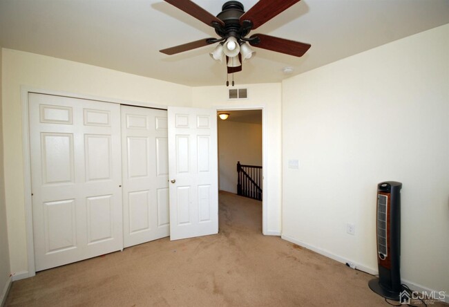 Building Photo - 2319 Berkshire Ln