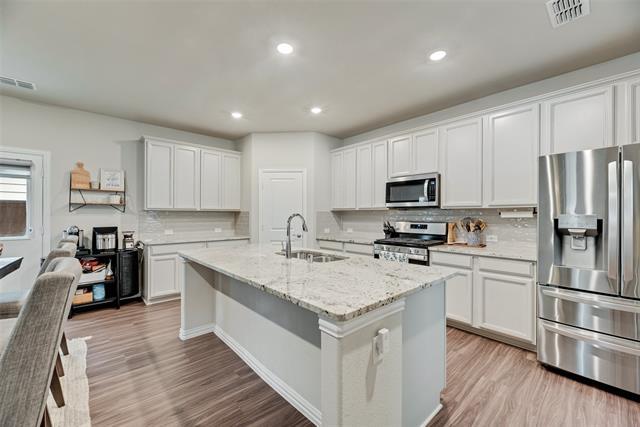 Building Photo - 3830 Norway Mews