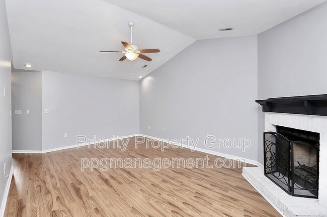 Building Photo - 14034 Eden Ct