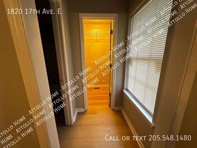 Building Photo - 1820 17th Ave E