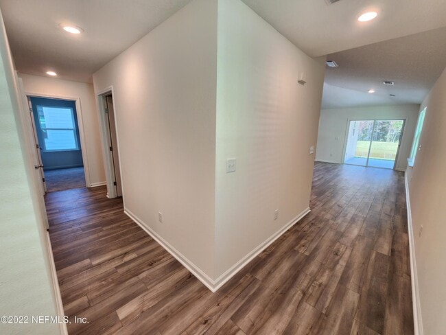 Building Photo - 3035 Lucille Ln