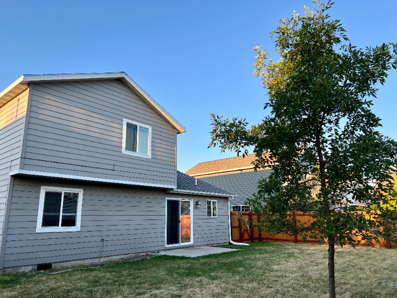 Building Photo - 2515 Lily Dr