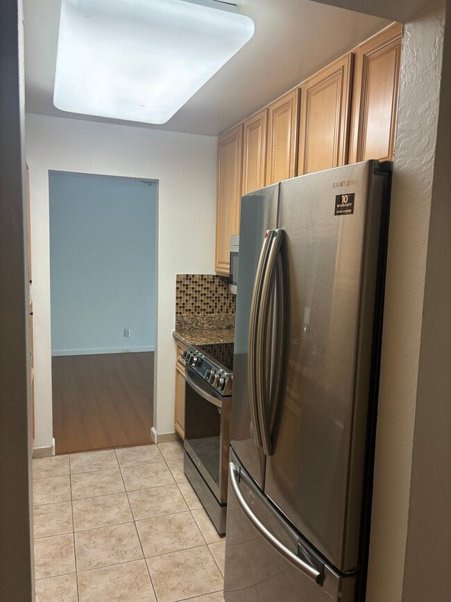 Building Photo - Spacious Upgraded Condo in The Keys – Walnut Creek