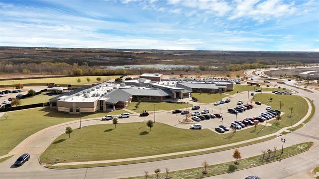 Building Photo - 3114 Pr Hl Grv