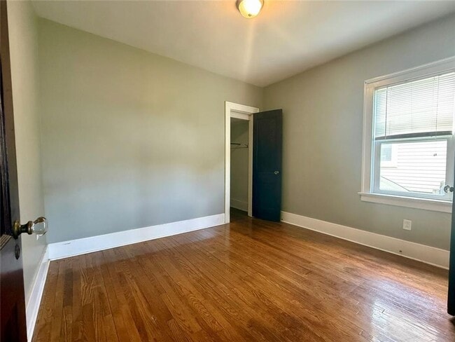 Building Photo - 1330 Patterson Ave