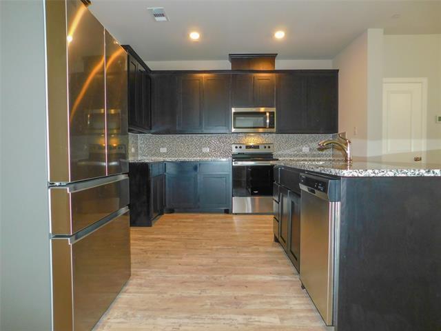 Building Photo - 3129 Solana Cir