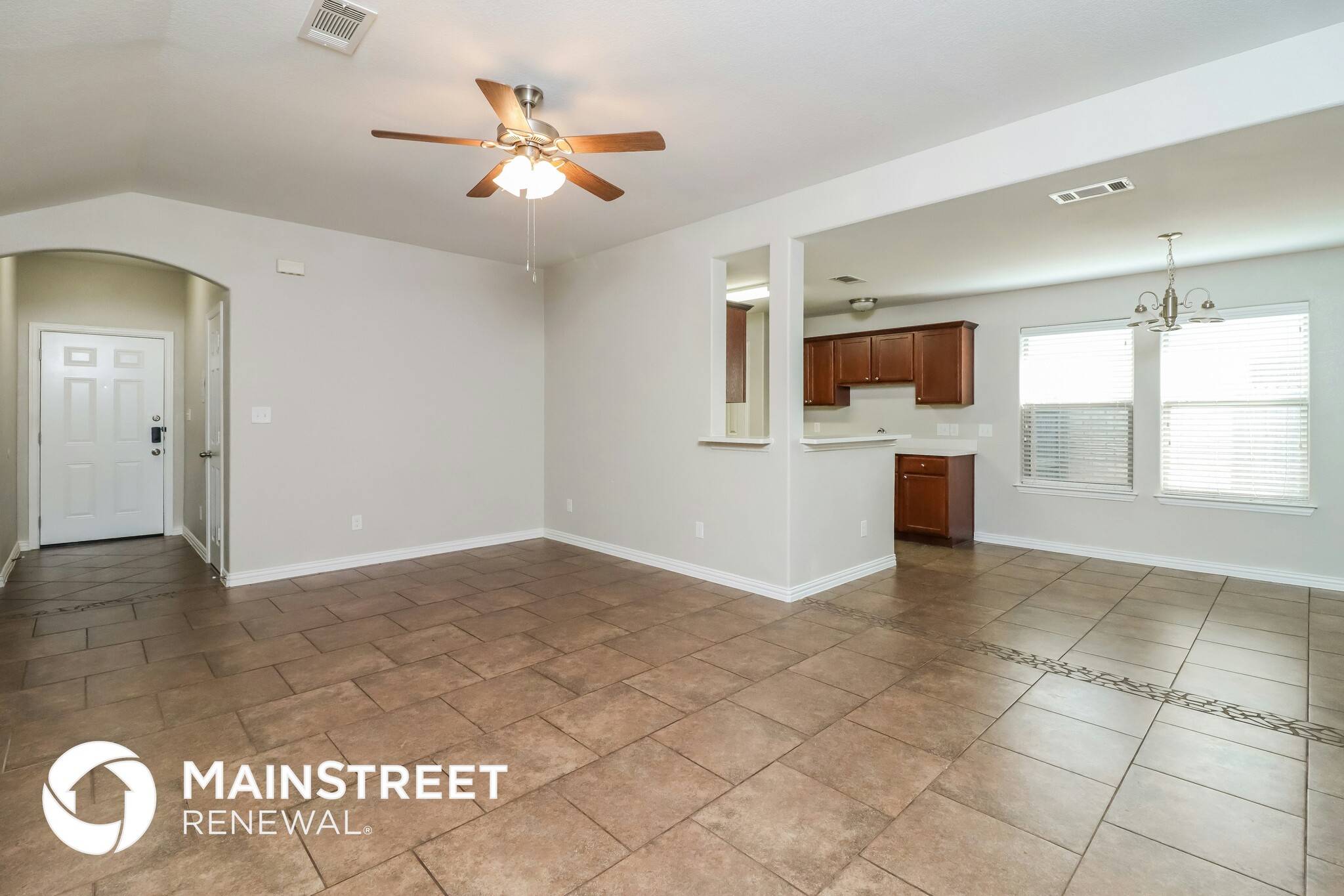 Building Photo - 3433 Heatherbend St