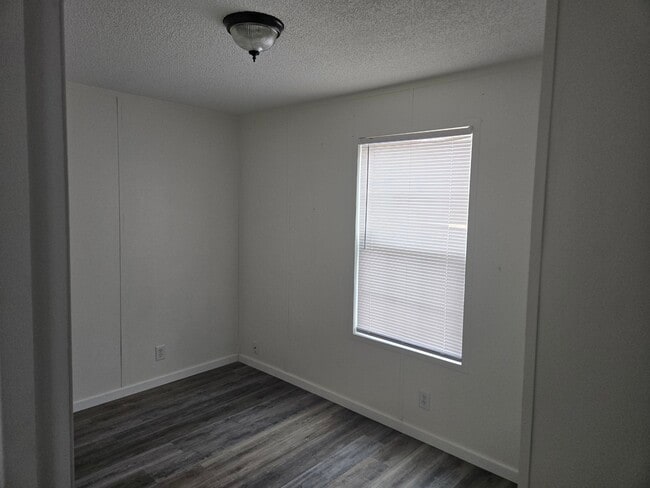 Building Photo - 111 Merrywood Dr