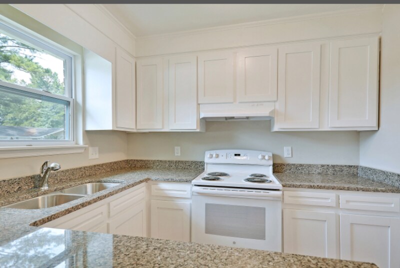 Building Photo - 202 Miami St