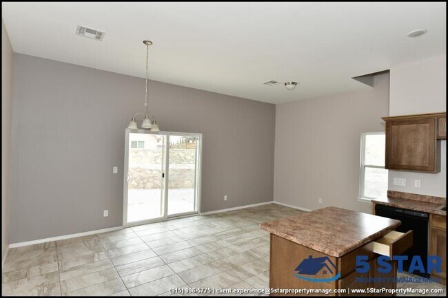 Building Photo - 3 bedroom in Socorro TX 79927