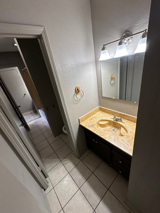 Building Photo - 1028 Dimarco Dr