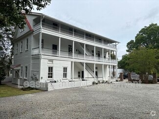 Building Photo - 419 Whilden St