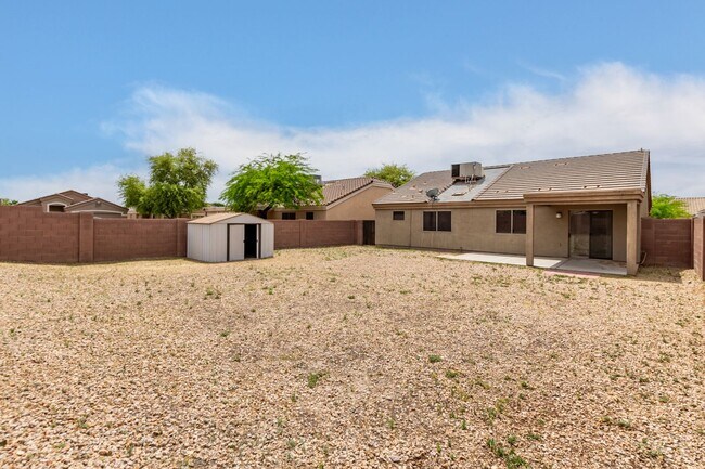 Building Photo - Single-Story 3 Bedroom Home in Rancho El Mirage