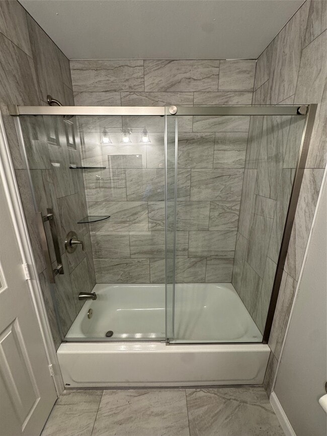 Building Photo - 2410 Jackson