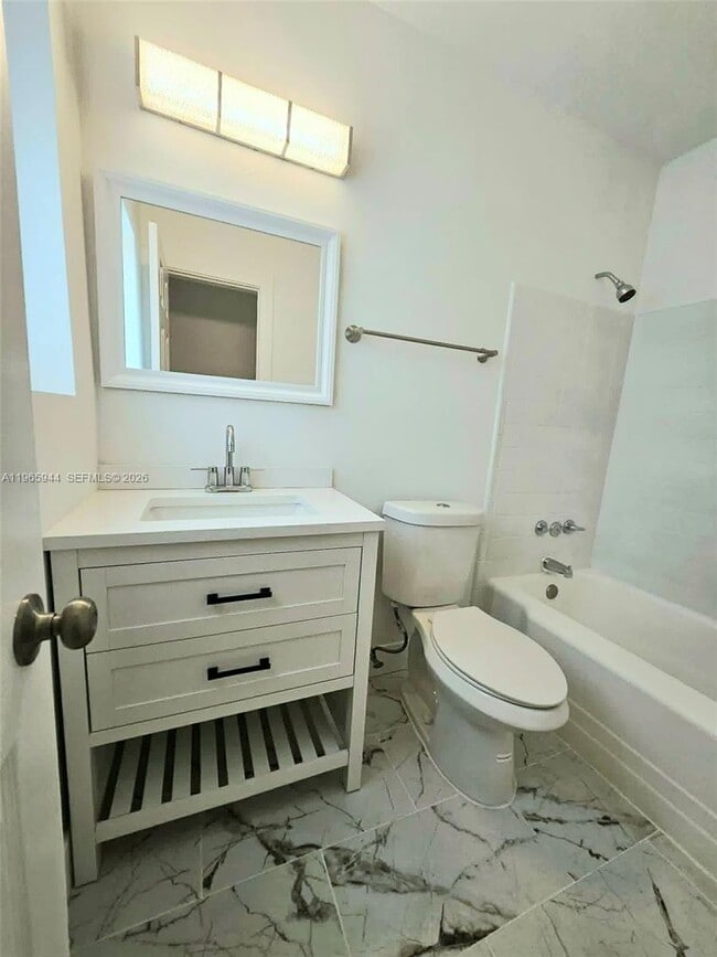 Building Photo - 919 NW 13th St