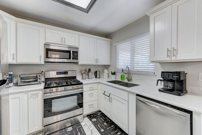 Building Photo - 6701 Chehalis Cir
