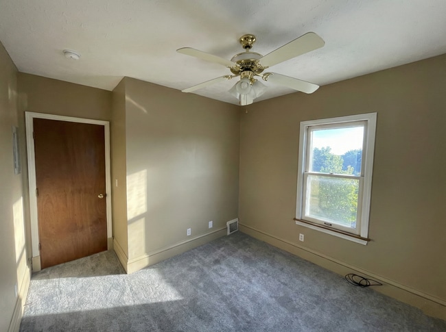 Building Photo - 4804 E 84th St