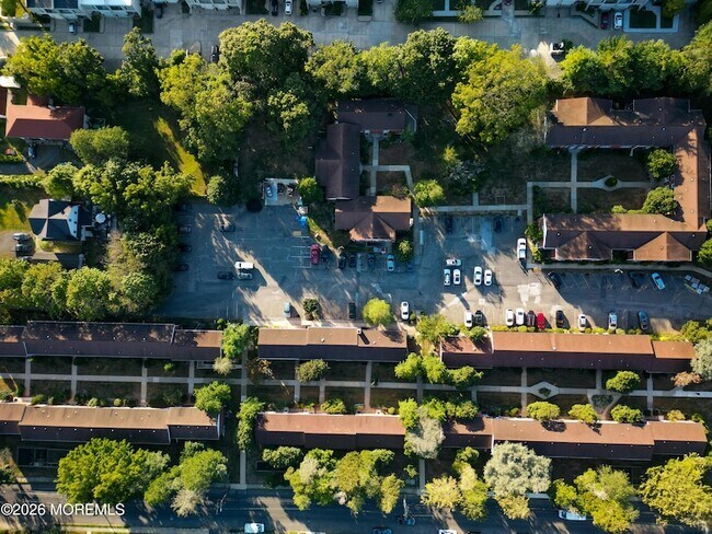 Building Photo - 364 Westwood Ave