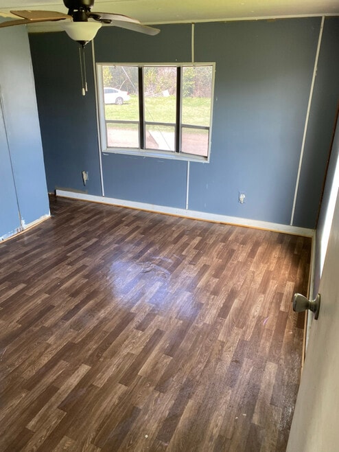 Building Photo - 1113 S Central Ave