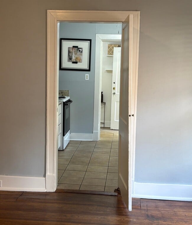 Building Photo - 343 N McLean Blvd