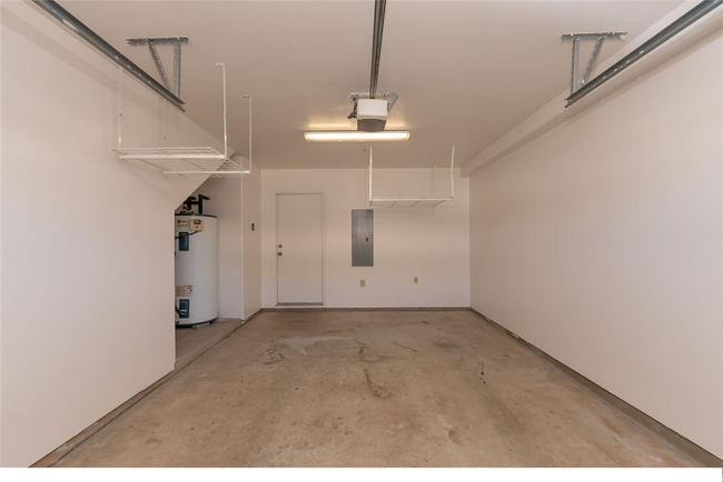 Building Photo - 3/2.5 with enclosed garage in the Heart of Kapolei - Nohona II