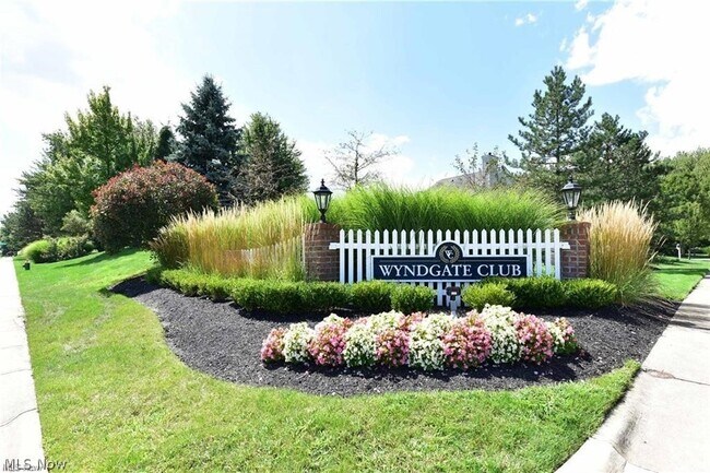 Building Photo - 2672 Wyndgate Ct