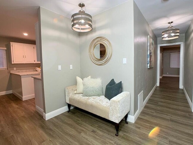 Building Photo - 3-Bed Sanctuary with 2 Baths in the Heart of Campbell - 2089 Sq Ft of Comfort!"