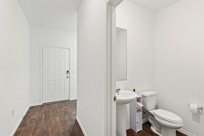 Building Photo - 12404 Silversmith Ln