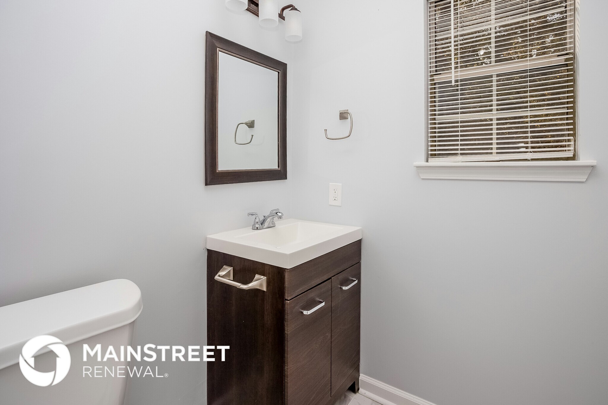 Building Photo - 110 Crystal Green Ct