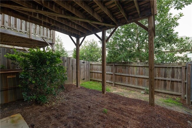 Building Photo - 915 Society Cir