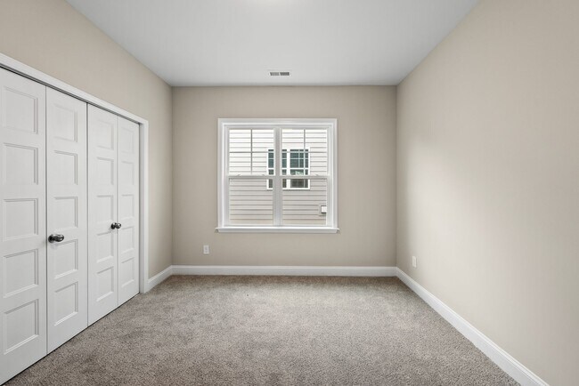 Building Photo - 7994 Humie Olive Rd
