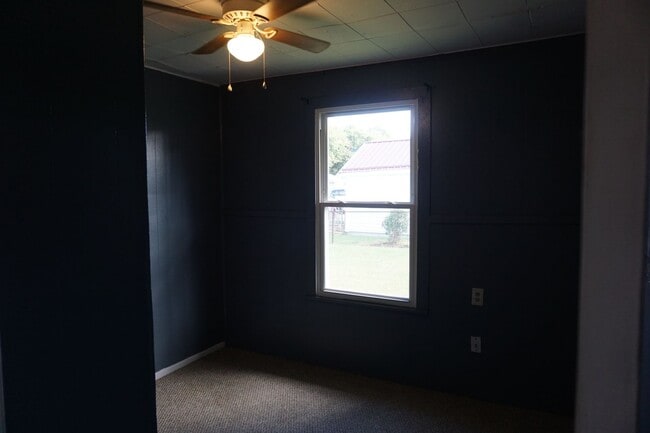 Building Photo - Comfortable One-Level Living in a Prime Location!