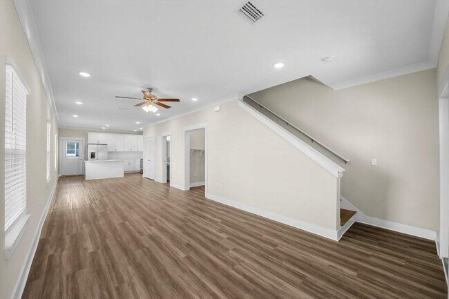 Building Photo - 238 N Sand Palm Rd