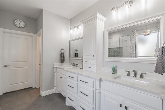 Building Photo - 8208 Indian Hills Ct