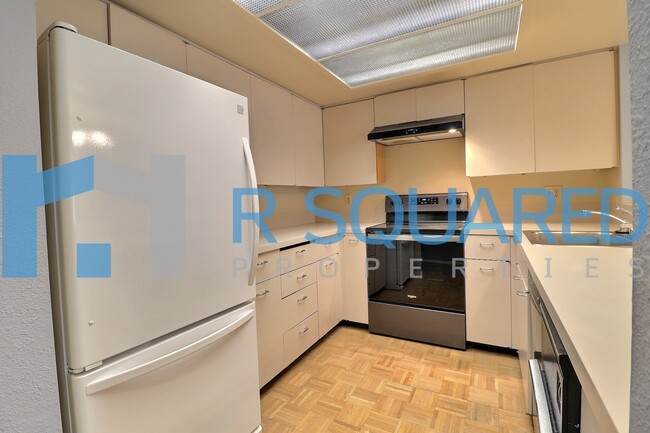 Building Photo - 401 100th Ave NE