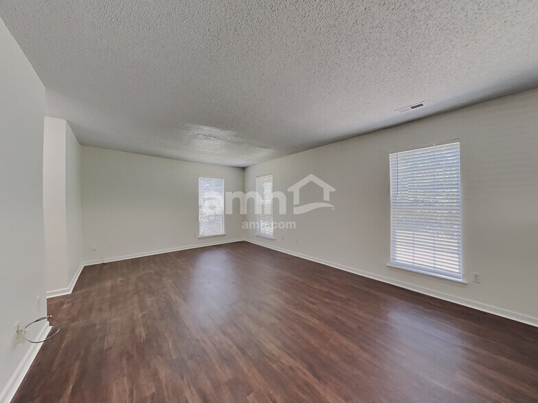 Building Photo - 3413 Braefield Dr