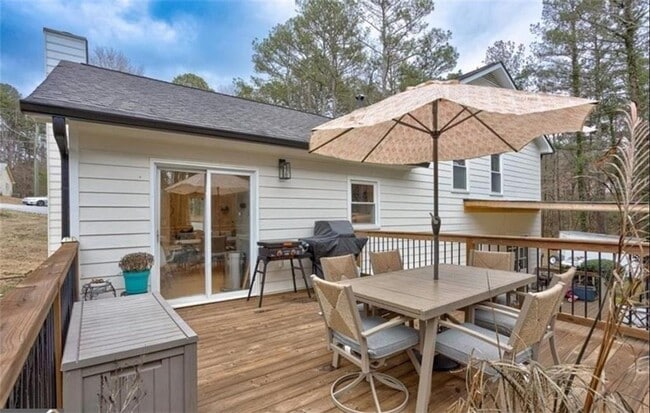 Building Photo - 1201 Holly Hills Dr SW