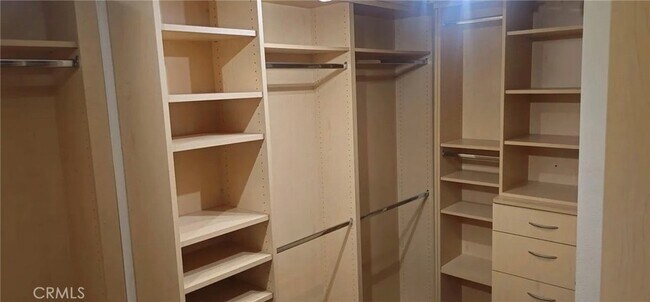 Building Photo - 13261 Tiburon Way